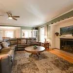 Charming Colorado Springs House by Broadmoor Hotel